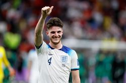 Declan Rice bỏ lỡ buổi tập mới nhất của tuyển Anh