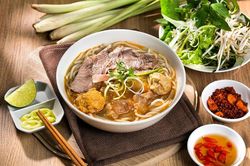 Những món ăn nhất định phải thử khi đến Huế