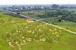 Hà Nội chuẩn bị di dời 15.000 phần mộ để xây vành đai 4