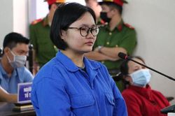 Xét xử nữ sinh đầu độc cha bằng xyanua