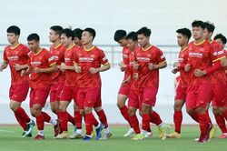 Bản tin bóng đá Việt Nam ngày 9/12: Trọng tài Thái Lan bắt trận Việt Nam đấu Philippines