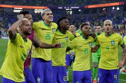 BLV Quang Huy: Brazil coi chừng Croatia, Hà Lan khó khóa Messi