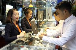 Tăng mạnh phiên cuối tuần, giá vàng SJC vọt lên mức 67,4 triệu đồng