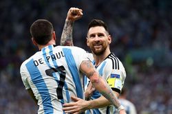 Nơi Messi không bao giờ nhắm đến khi đứng trên chấm 11 m