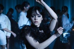 'Wednesday' có phá được kỷ lục của 'Squid Game' trên Netflix?