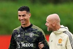 MU: Erik Ten Hag lên tiếng, cáo buộc bị Ronaldo 'đâm sau lưng'