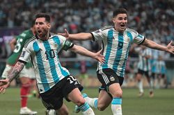 Argentina vào bán kết