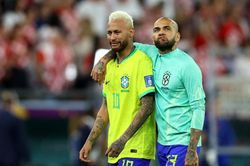 HLV Tite giải thích lý do Neymar không đá penalty đầu tiên cho Brazil