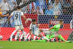 Thắng luân lưu 4-3, Argentina giành vé bán kết