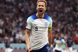Harry Kane lập kỷ lục trong ngày tuyển Anh dừng bước