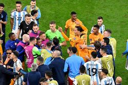 Tin nóng bóng đá tối 11/12: FIFA có thể cấm Messi thi đấu