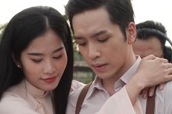 Netizen nghi vấn Nam Em 'diễn giả tình thật' với Bạch Công Khanh giữa ồn ào bị đàng trai 'bơ đẹp'