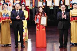 Vinh danh 62 'nhà khoa học của nhà nông' xuất sắc năm 2022