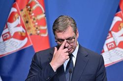 Tổng thống Vucic nói Serbia đang ở trong tình thế cực kỳ khó khăn