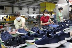 Sớm công bố mức thưởng Tết để người lao động không lo lắng