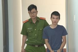 Nghịch tử dùng dao sát hại cha ruột