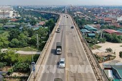 Từ 13/12, Hà Nội tổ chức lại giao thông tuyến đường tránh lên cầu Thăng Long