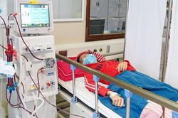 Bỏ điều trị chuyển sang dùng thuốc nam, con phải chạy thận nhân tạo, nguy cơ thay thận