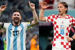Messi đấu Modric: Cuộc chiến của hai số 10 xuất chúng