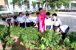 Nhiều địa phương công bố lịch nghỉ Tết Nguyên đán 2023 của học sinh