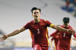 Quế Ngọc Hải khiến cổ động viên xứ Nghệ ấm lòng