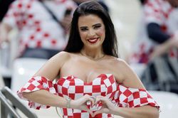 Hình ảnh fan nữ nóng bỏng nhất World Cup 2022