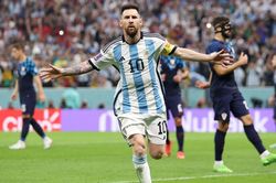 Messi chói sáng vào chung kết World Cup: 1 bàn & 1 kiến tạo, phá kỷ lục của Batistuta