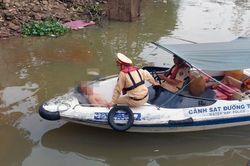 Kịp thời cứu sống một nam thanh niên nhảy cầu Đồng Nai