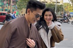 Khoảnh khắc Á hậu Phương Nhi cười tít mắt khi sánh đôi với Isaac gây xôn xao cõi mạng