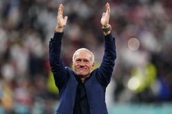 Đội tuyển Pháp may mắn vì có Deschamps