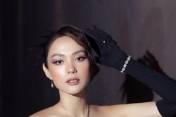 Minh Hằng vẫn đẹp lạ ở độ tuổi U40, bảo sao chồng hơn 10 tuổi vẫn say mê