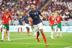 Thêm hai trụ cột tuyển Pháp bị ốm trước chung kết World Cup