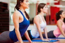15 phút tập yoga mỗi ngày có thể giúp kiểm soát huyết áp