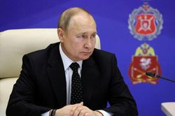Tổng thống Putin họp với các tướng lĩnh Nga
