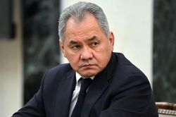 Bộ trưởng Quốc phòng Nga thăm lực lượng triển khai chiến dịch ở Ukraine