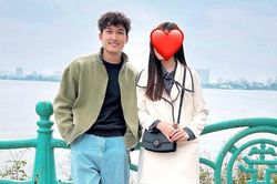 Không phải Huyền Lizzie, Đình Tú bất ngờ khoe 'bạn gái mới', hóa ra lại là người quen
