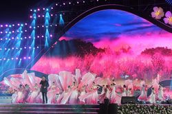 Hàng ngàn khán giả xem tổng duyệt lễ khai mạc Festival Hoa Đà Lạt lần thứ IX – năm 2022
