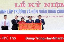Trường THPT Chuyên Hùng Vương kỷ niệm 40 năm thành lập và đón nhận Huân chương Độc lập hạng Nhì