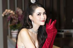 Hoa hậu Phan Thị Mơ: 'Tôi ước Tết được về quê gói bánh tét với ba mẹ'