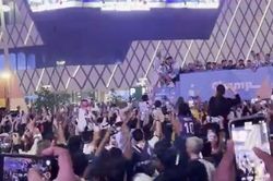 Đội tuyển Argentina diễu hành vô địch ngay trên đất Qatar