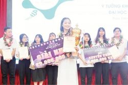 Giáo dục Góc HS-SV Cô sinh viên dân tộc Pa Cô say mê nghiên cứu khoa học