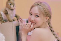 Nayeon chia sẻ lý do vì sao Twice không tan rã