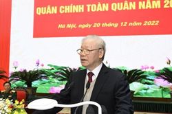 Tổng Bí thư: Còn một bộ phận cán bộ Quân đội thiếu gương mẫu, nói chưa đi đôi với làm, kỷ luật kém