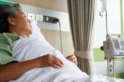 Mang 1 tỷ đi trả nợ, chủ nợ chỉ nhận nửa số tiền
