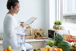 Nguyên tắc vàng giúp lựa chọn thức uống dinh dưỡng cho người trung niên