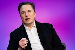 Phản ứng của tỷ phú Elon Musk sau kết quả thăm dò về việc từ chức CEO Twitter