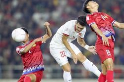 Highlights Việt Nam 6-0 Lào: Cú đánh đầu sấm sét của Tiến Linh, tuyệt phẩm của Văn Hậu nhấn chìm Lào