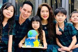 Lý Hải - Minh Hà mừng sinh nhật ái nữ giản dị mà ấm cúng