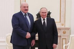 Nga-Belarus đẩy mạnh hợp tác về năng lượng, quân sự