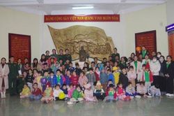 Chính trị - Xã hội Chính trị - Xã hội Giáo dục cho học sinh về truyền thống Quân đội Nhân dân Việt Nam